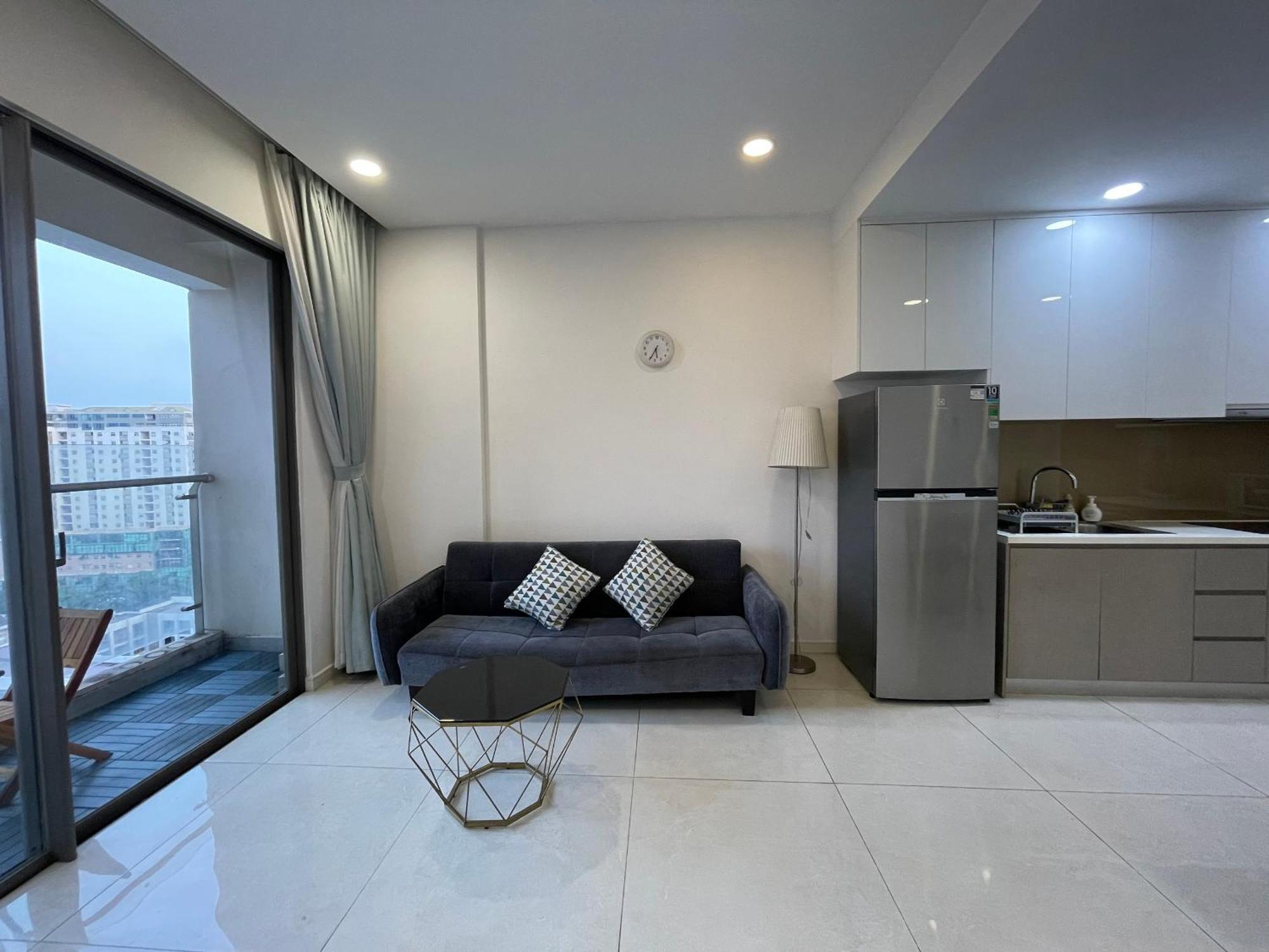 Luxurious 2-bedroom District 4